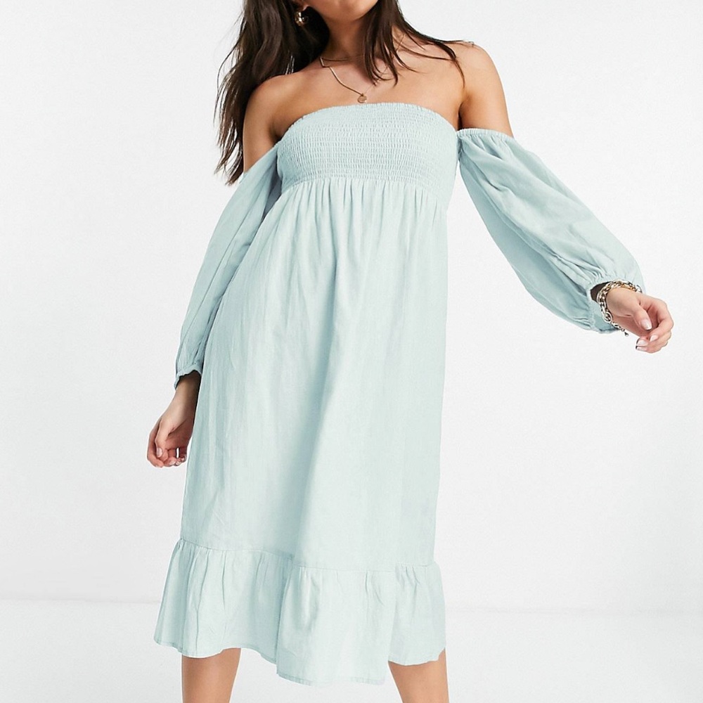 Balloon sleeve dress
